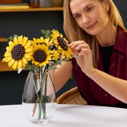 LEGO 11502 Botanicals Bouquet di Girasoli - Set di Fiori Artificiali per Adulti - Girasoli Finti e Steli di Eucalipto per Decor
