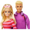 Mattel - Barbie HXK90 - Barbie e Ken sui Pattini a Rotelle, set Fashionistas da collezione 65° Anniversario con 2 bambole e 6 a