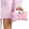 Mattel - Barbie JJN69 - Deluxe Style n. 9, bambola dai capelli biondi con outfit in denim rosa, giacca e gonna coordinate con a