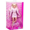 Mattel - Barbie JJN69 - Deluxe Style n. 9, bambola dai capelli biondi con outfit in denim rosa, giacca e gonna coordinate con a