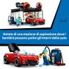 LEGO 60497 City Autolavaggio Drive-In Giocattolo - Include 2 Modellini di Auto, Funzione di Lavaggio e 4 Minifigure con Accesso