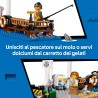 LEGO 60506 City Classic Tram Classico della Spiaggia - Treno Giocattolo con Binari, Scena di Strada, 5 Minifigure e 5 Figure di