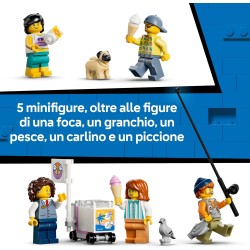 LEGO 60506 City Classic Tram Classico della Spiaggia - Treno Giocattolo con Binari, Scena di Strada, 5 Minifigure e 5 Figure di