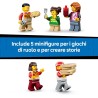 LEGO 60496 City Centro di Consegna Pizze con Veicoli - Include Macchina Giocattolo, Scooter, Drone, Cabinato Arcade e 4 Minifig