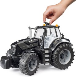 BRUDER 03162 - DEUTZ-FAHR 8280 TTV Warrior | Trattore per fattoria, agricoltura, giocattolo dai 3 anni in su, nero, 1:16