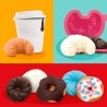 Hasbro Play-Doh Negozio di ciambelle, set di pasta modellabile, giocattolo a forma di cibo, attività creative per bambini dai 3