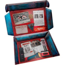 Clementoni - 35155 Stranger Things Metamorphic Art Collection - The Upside Down, Quadro Interattivo 520 Pezzi con Cornice e LED